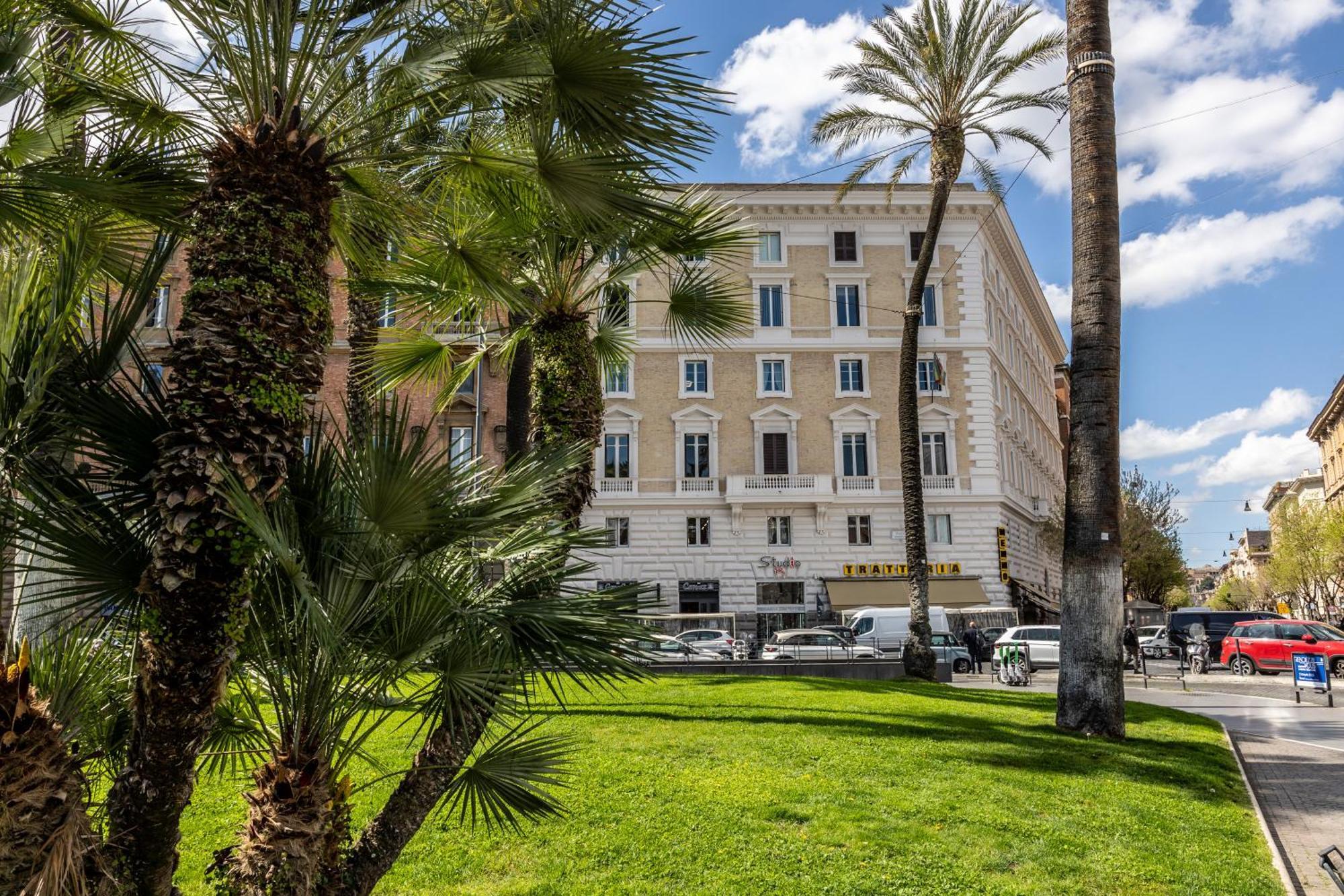 Отель Mybedcavour Рим Экстерьер фото